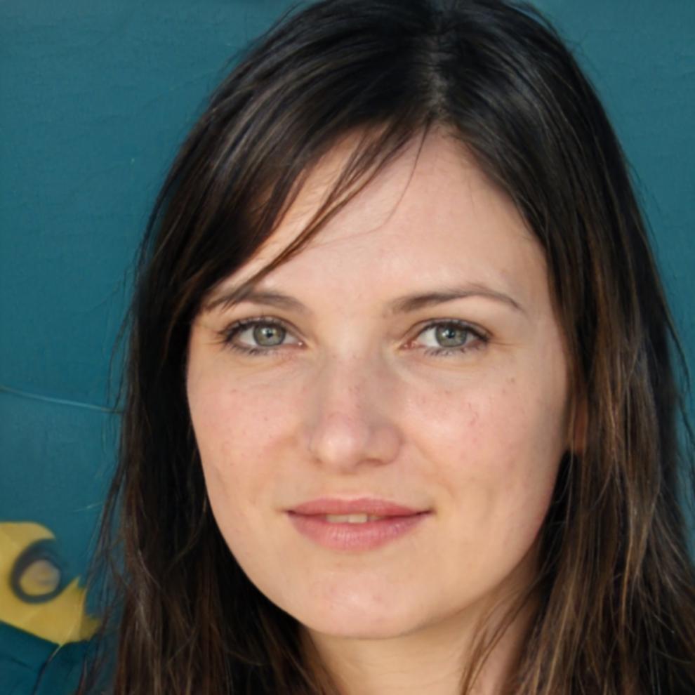 Claire Rousseau, Conseillère en Investissements